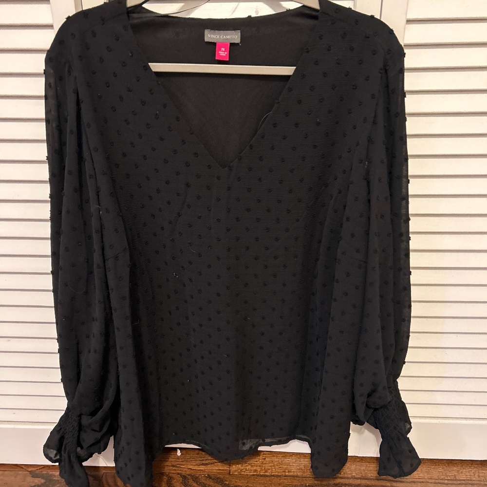 Black Swiss dot Vince Camuto top never work NWT